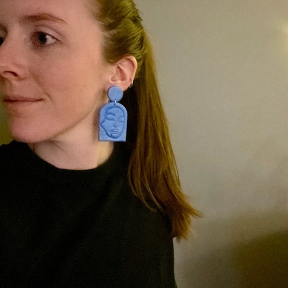 Handmade Clay Earrings | Face Outline Statue  | Royal Blue | Push Backs - Picture 4 of 5